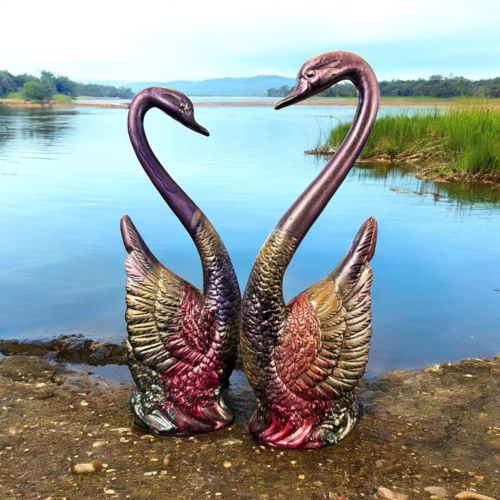 Vintage pair of swans Purple and Pink hard plastic Sculpture by F&R light weight